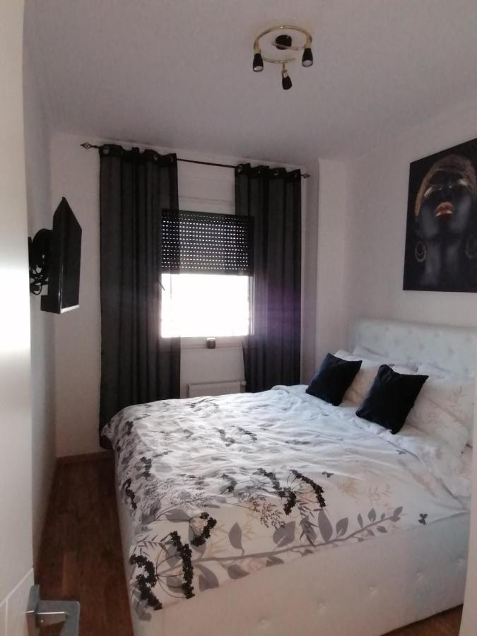 Apartament Apartman Anamarija Banja Luka Zewnętrze zdjęcie